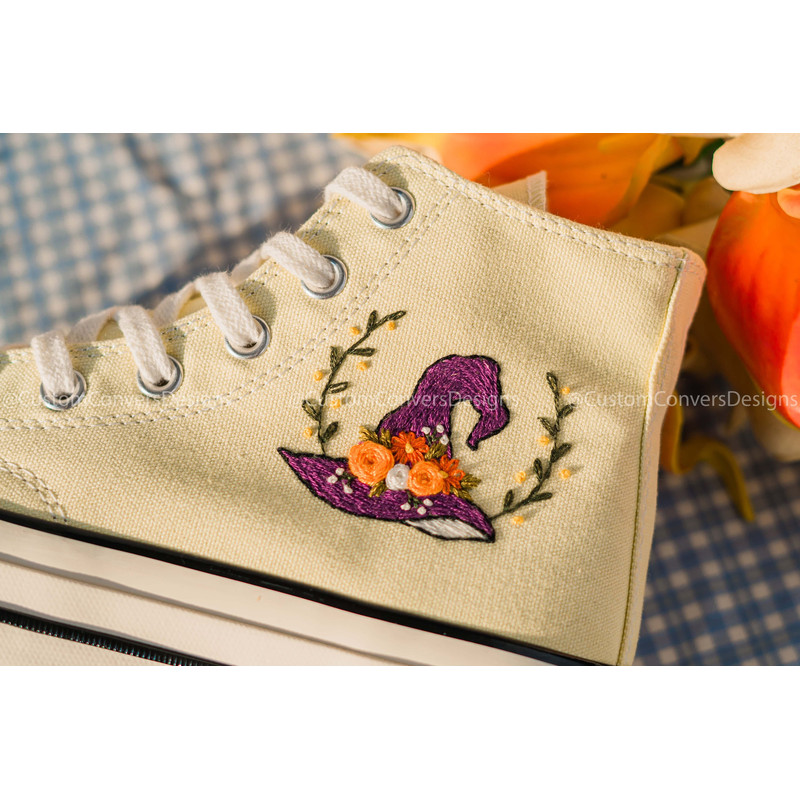 Custom Floral Embroidered Shoes, Handmade Embroidered Converse, Converse Custom, Converse Wreath Flower, Custom Flower Chuck Taylor 1970s - 7.jpg