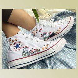 custom floral embroidered shoes, handmade embroidered converse, converse custom, converse wreath flower, custom flower c