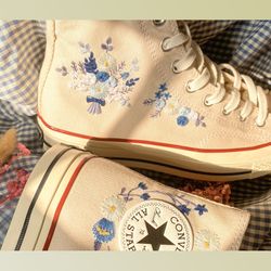 custom floral embroidered shoes, handmade embroidered converse, converse custom, converse wreath flower, custom flower c