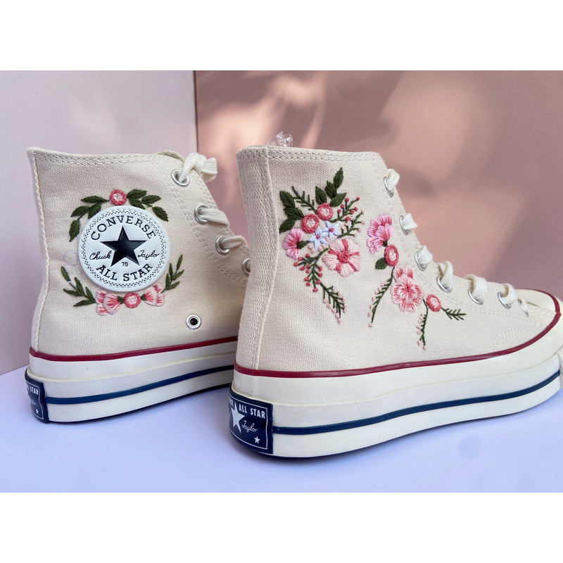 Custom Floral Embroidered Shoes, Handmade Embroidered Converse, Converse Custom, Converse Wreath Flower, Custom Flower Chuck Taylor 1970s - 2.jpg