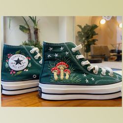 custom floral embroidered shoes, handmade embroidered converse, converse custom, converse wreath flower, custom flower c