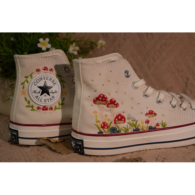 Custom Floral Embroidered Shoes, Handmade Embroidered Converse, Converse Custom, Converse Wreath Flower, Custom Flower Chuck Taylor 1970s - 7.jpg
