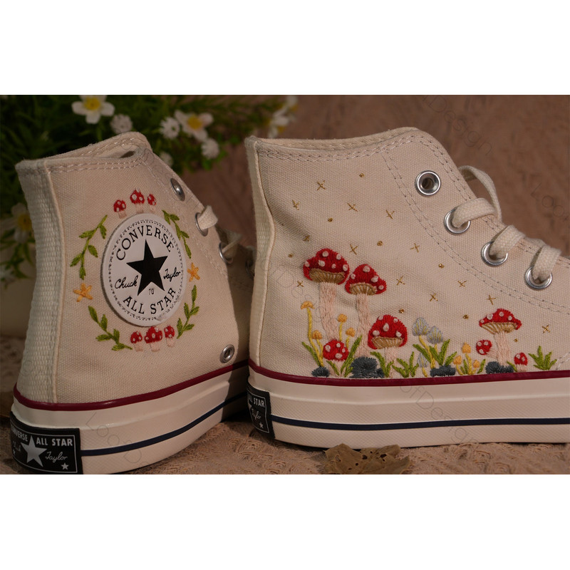 Custom Floral Embroidered Shoes, Handmade Embroidered Converse, Converse Custom, Converse Wreath Flower, Custom Flower Chuck Taylor 1970s - 8.jpg