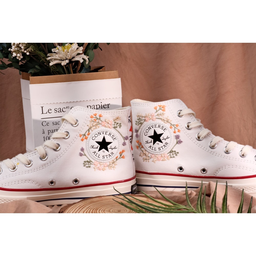 Custom Floral Embroidered Shoes, Handmade Embroidered Converse, Converse Custom, Converse Wreath Flower, Custom Flower Chuck Taylor 1970s - 2.jpg