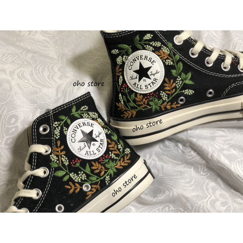 Custom Floral Embroidered Shoes, Handmade Embroidered Converse, Converse Custom, Converse Wreath Flower, Custom Flower Chuck Taylor 1970s - 5.jpg