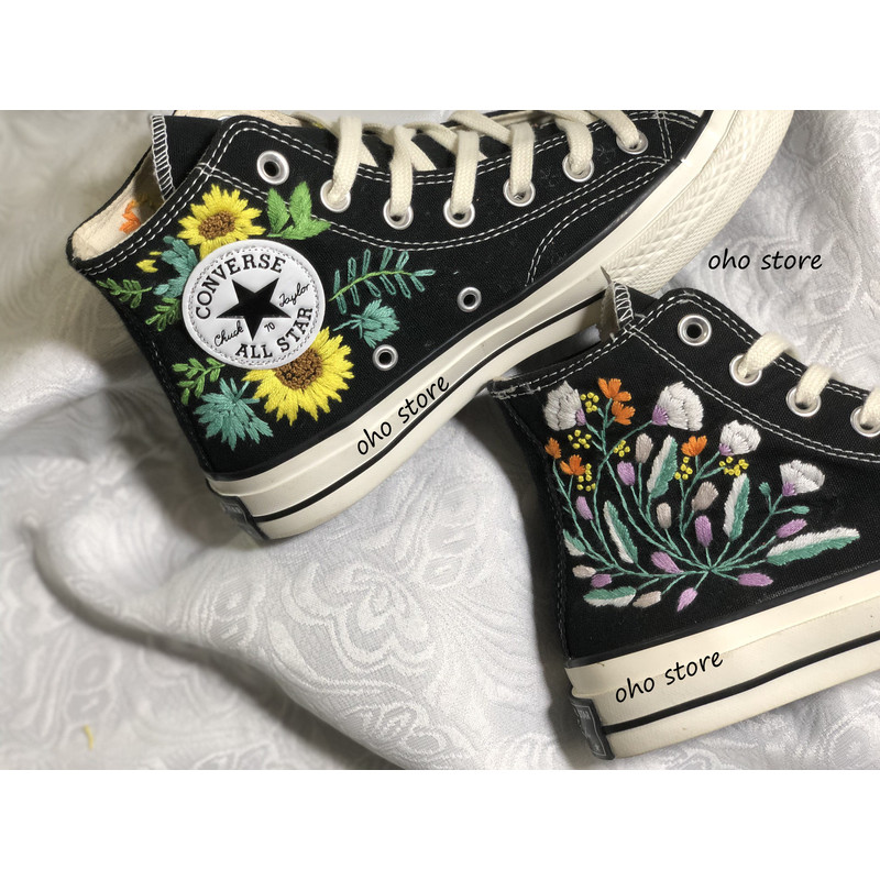 Custom Floral Embroidered Shoes, Handmade Embroidered Converse, Converse Custom, Converse Wreath Flower, Custom Flower Chuck Taylor 1970s - 2.jpg