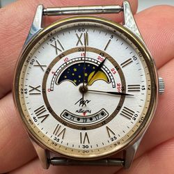 vintage watch beam quartz moon phase calendar 29.5 days vintage ussr workers new