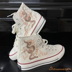 custom embroidered converse high tops chuck taylor 1970s, hand embroidered wedding bouquet converse, embroidered wedding