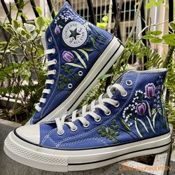 custom embroidered converse high tops chuck taylor 1970s, hand embroidered wedding bouquet converse, embroidered wedding