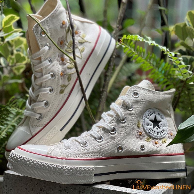 Custom Embroidered Converse High Tops Custom Converse Chuck Taylor 1970s Embroidered Daisy Flower Wedding sneakers Wedding Gift - 3.jpg