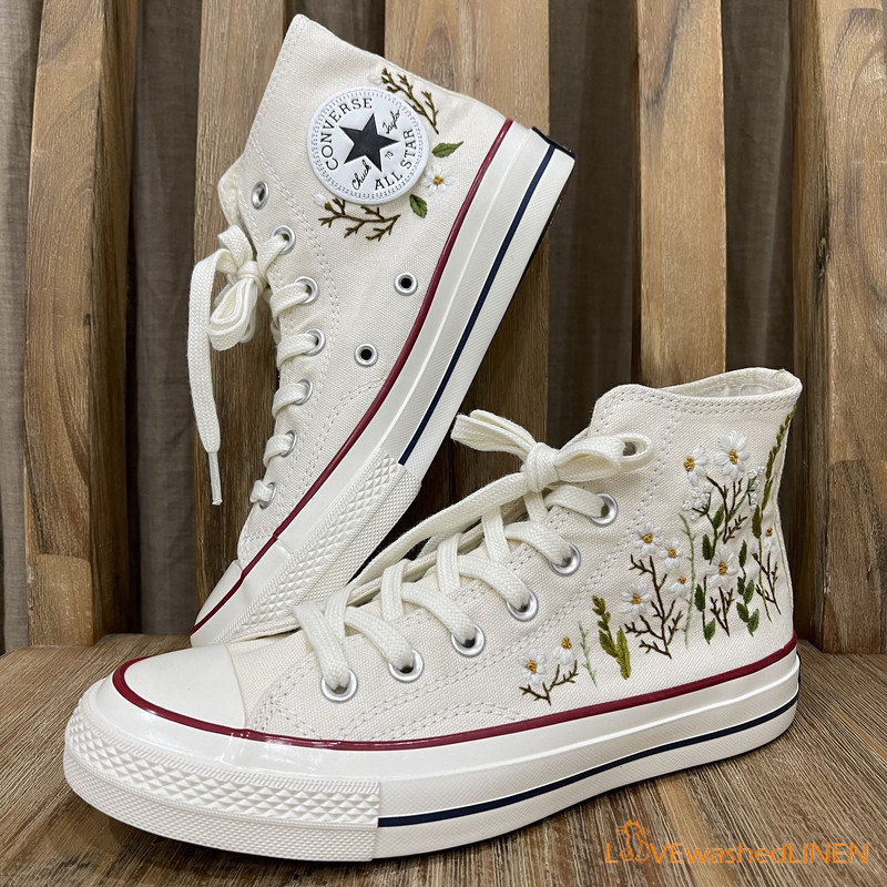 Custom Embroidered Converse High Tops Custom Converse Chuck Taylor 1970s Embroidered Daisy Flower Wedding sneakers Wedding Gift - 2.jpg