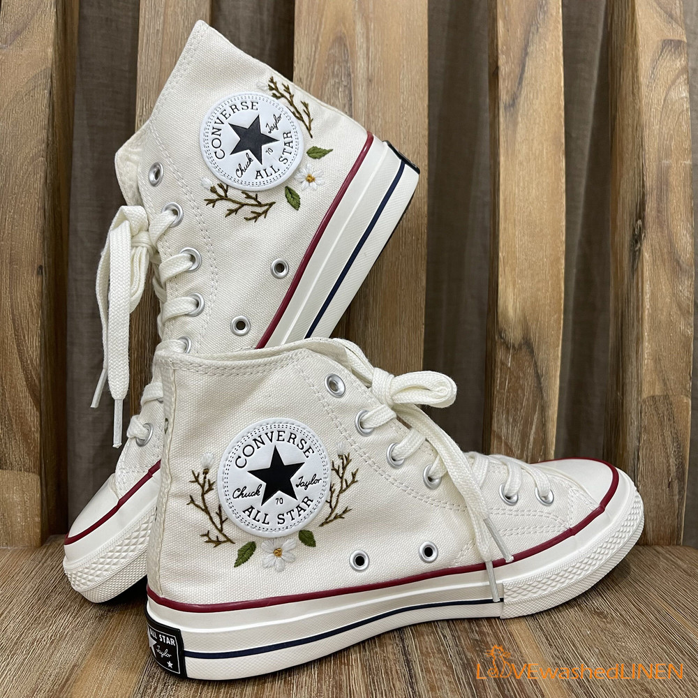 Custom Embroidered Converse High Tops Custom Converse Chuck Taylor 1970s Embroidered Daisy Flower Wedding sneakers Wedding Gift - 3.jpg