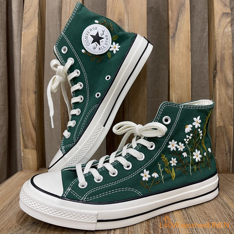 Custom Embroidered Converse High Tops Custom Converse Chuck Taylor 1970s Embroidered Daisy Flower Wedding sneakers Wedding Gift - 5.jpg