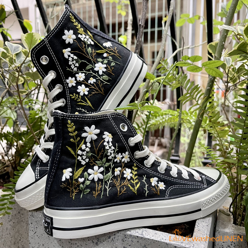 Custom Embroidered Converse High Tops Custom Converse Chuck Taylor 1970s Embroidered Daisy Flower Wedding sneakers Wedding Gift - 6.jpg