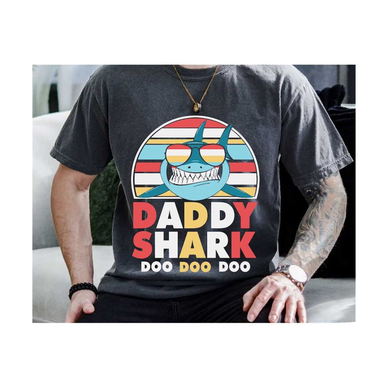 2310202322444-daddy-shark-svg-fathers-day-svg-daddy-shark-birthday-image-1.jpg