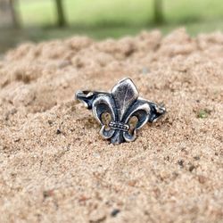 Fleur de lis ring, Lily, Sterling silver jewelry, Size 5 1/2 - 8  US, Made to Order, Statement floral jewelry