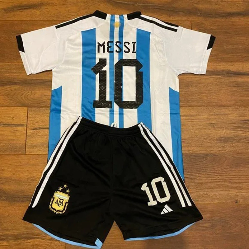 Lionel Messi #10 Home Soccer Jersey and Shorts Set.png