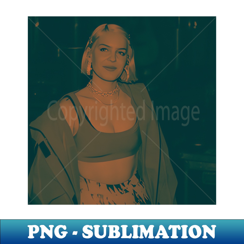 QH-20231025-2003_Cool potrait anne marie 3586.jpg