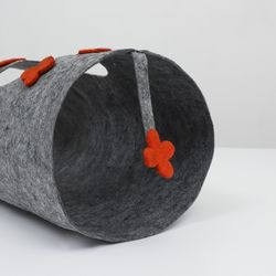 Cat tunnel with toy, 45 x 25 cm made of felt