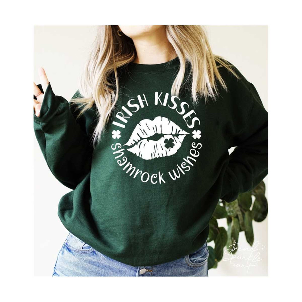 25102023174423-irish-kisses-shamrock-wishes-svgkiss-me-im-irish-image-1.jpg
