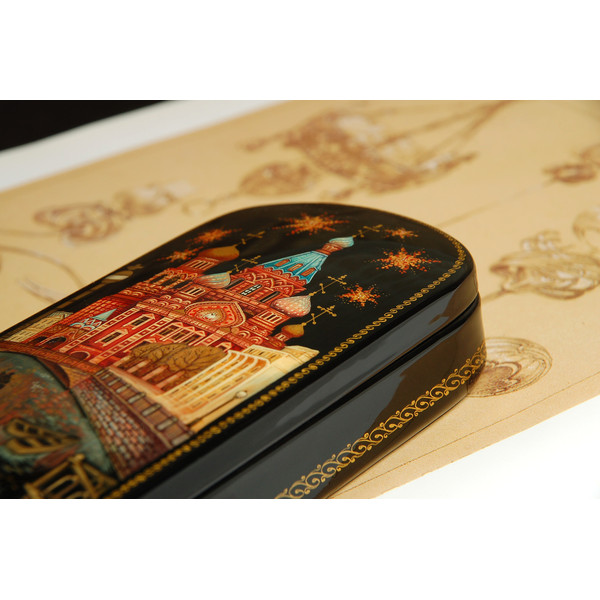 Petersburg lacquer jewelry box