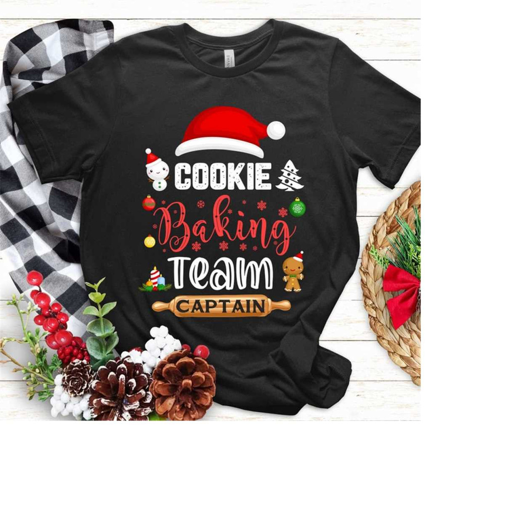 MR-261020239524-cookie-baking-team-captain-gingerbread-christmas-t-shirt-image-1.jpg