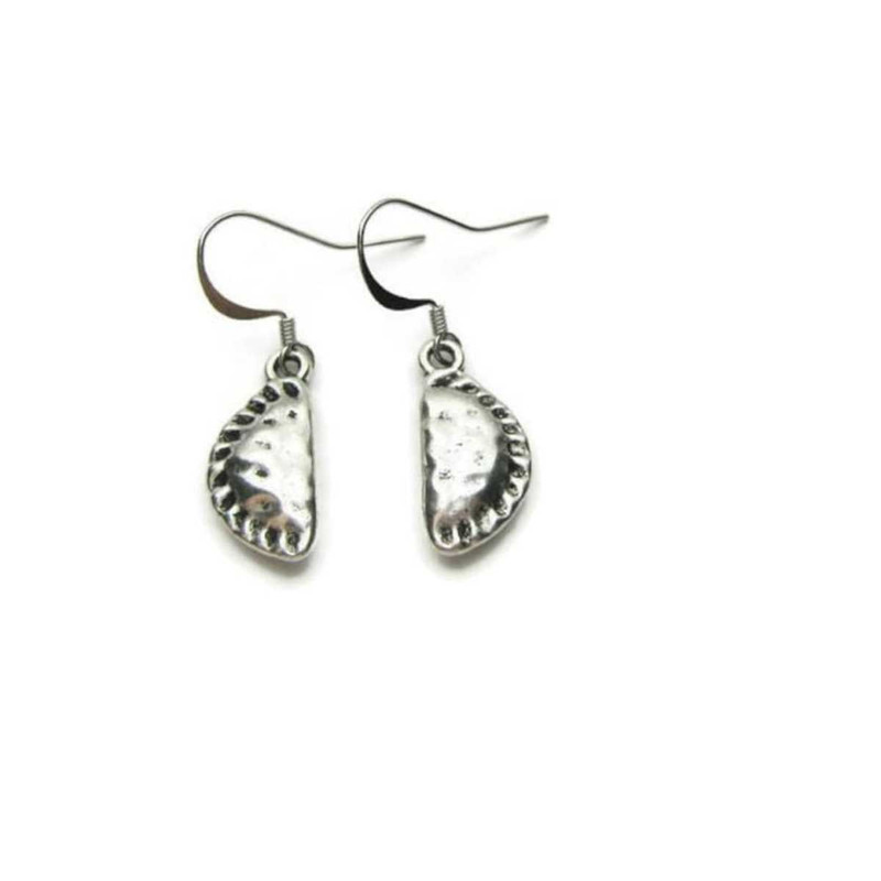 MR-26102023103812-perogy-earrings-pierogi-ukrainian-earrings-ukrainian-gift-image-1.jpg