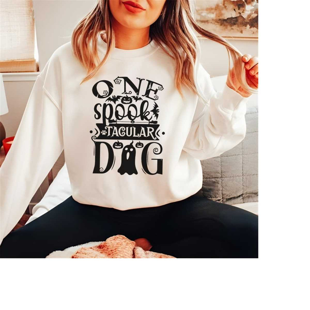 26102023143844-one-spook-tacular-dog-svg-dog-halloween-svg-funny-halloween-image-1.jpg