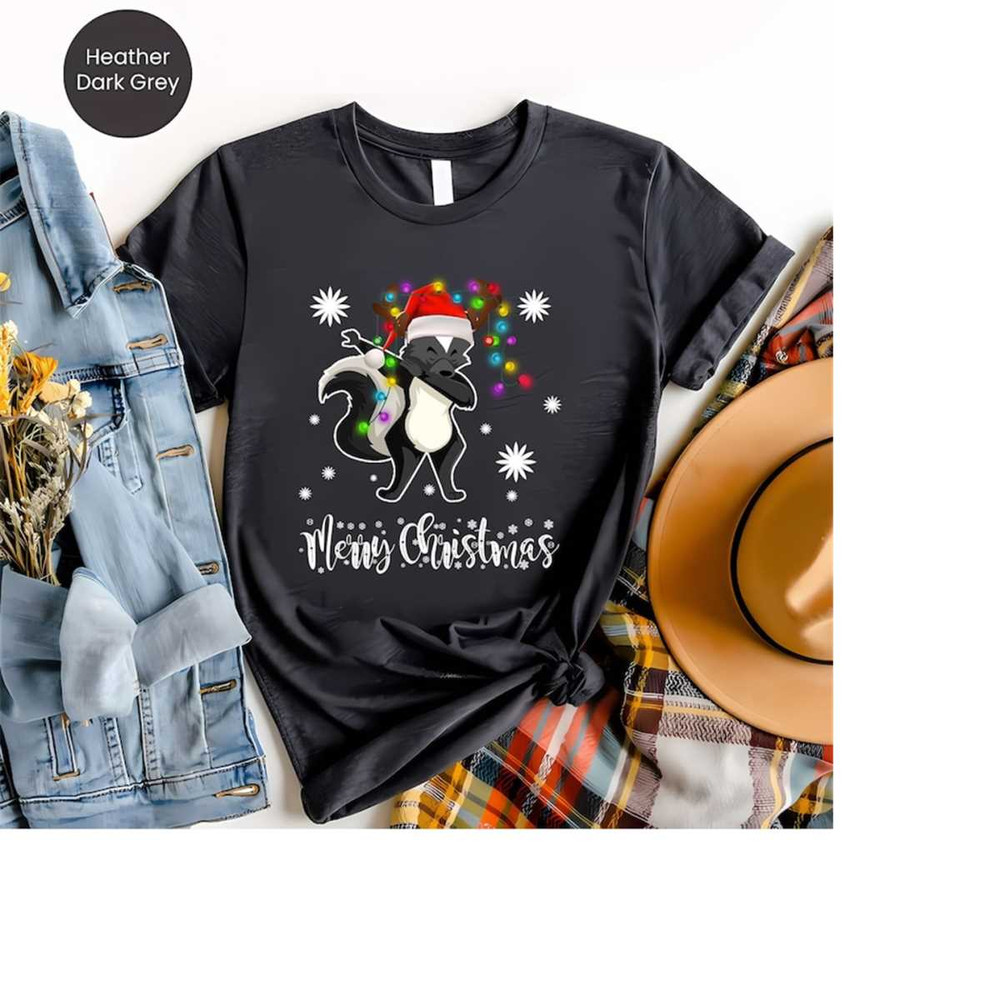 MR-26102023145938-funny-skunk-dabbing-christmas-t-shirts-funny-cute-skunk-image-1.jpg