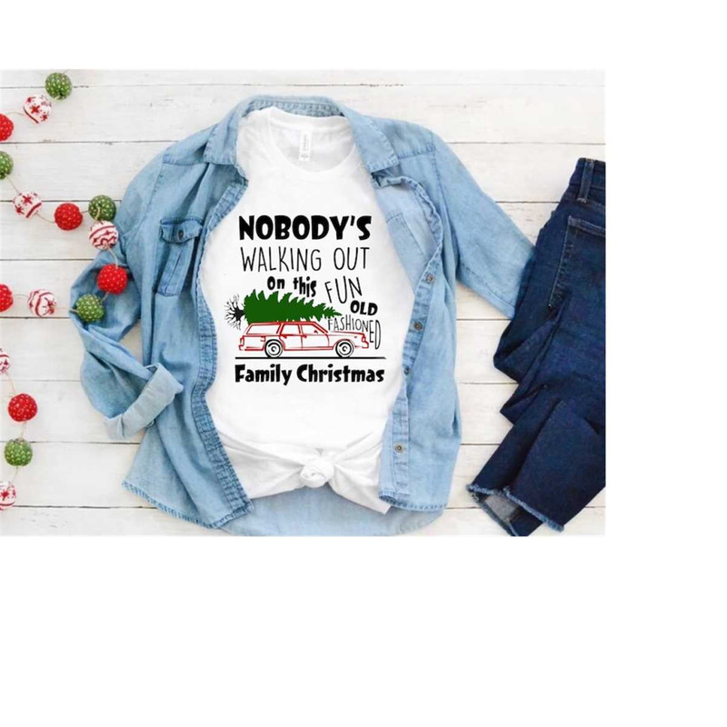 MR-27102023153814-nobodys-walking-out-on-this-fun-old-fashioned-family-image-1.jpg