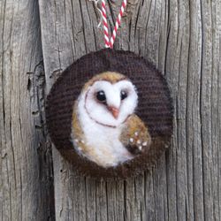 Barn owl felt Christmas ornament, needle felted owl
