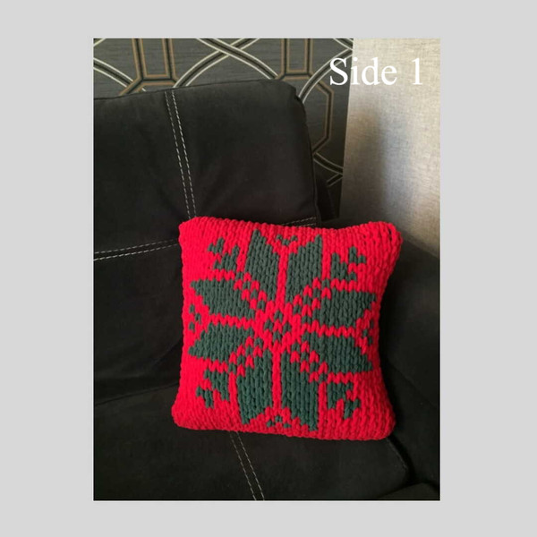 loop-yarn-finger-knitted-Christmas-sofa-cushion