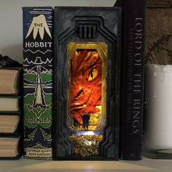 hobbit book nook shelf insert lotr booknook assembled bookshelf diorama dragon smaug miniature tolkien book shelf decor