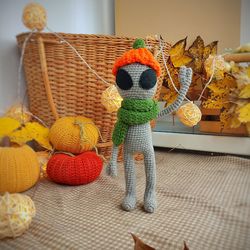 Gray alien doll, Alien Shaped Plush Toy, Soft Cartoon Stuffed Doll For friends. Thanksgiving gift for home decor