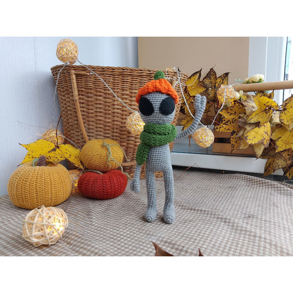 Gray alien doll Thanksgiving gift for home decor 3.jpg