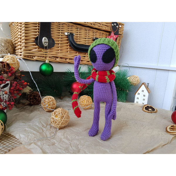 Purple alien doll Christmas gift 1.jpg