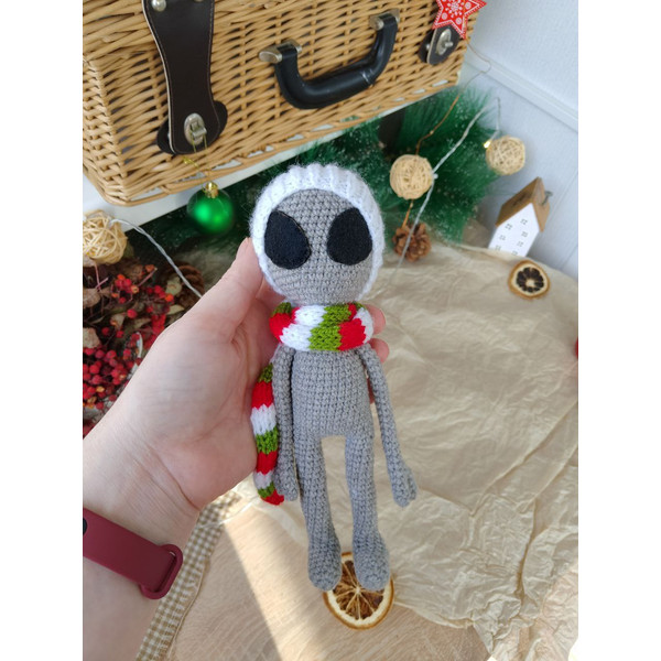 Gray alien doll Christmas gift 1.jpg