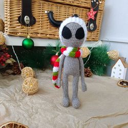 Gray alien doll, Alien Shaped Plush Toy, Soft Cartoon Stuffed Doll For friends. Christmas gift.