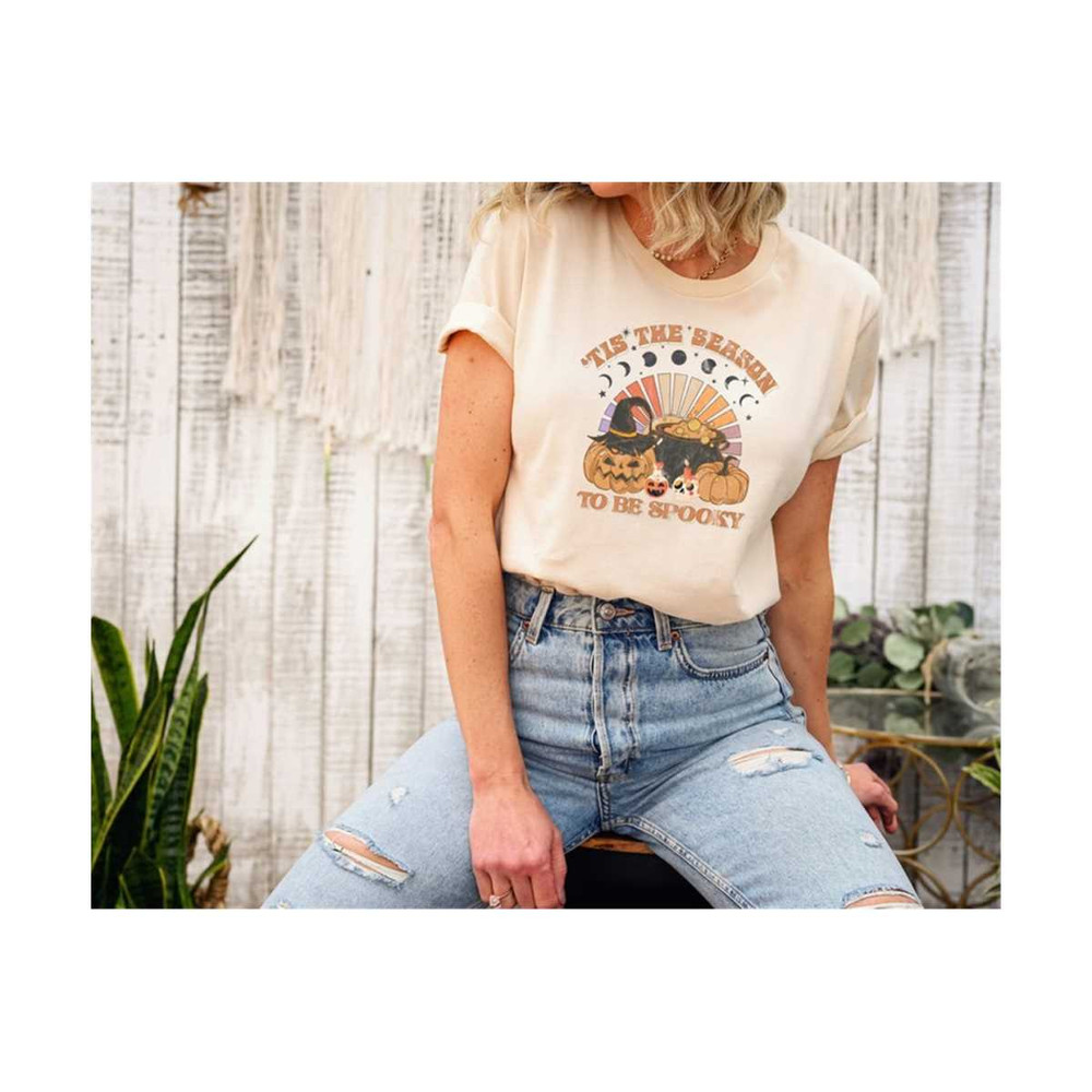 MR-30102023153110-tis-the-season-to-be-spooky-shirt-retro-halloween-comfort-image-1.jpg