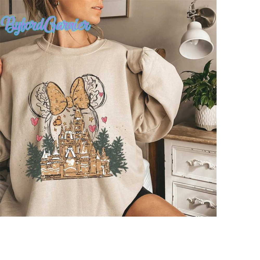 MR-30102023171247-disney-minnie-gingerbread-castle-sweatshirt-christmas-lights-image-1.jpg