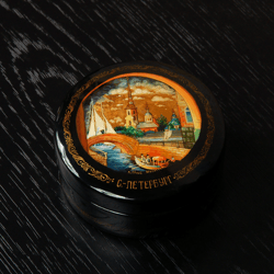 Hermitage Arch St Petersburg lacquer box collectible vintage art