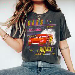 disney pixar cars lightning mcqueen palm tree sunset tshirt vintage race shirt, disneyland family vacation gift, wdw tri