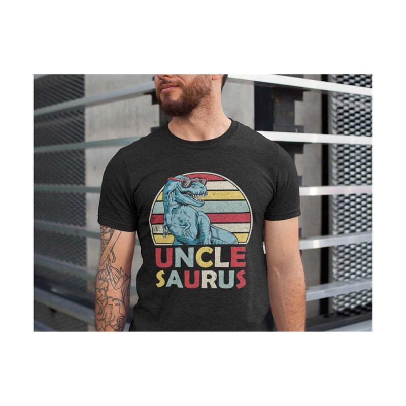 31102023121657-uncle-saurus-shirt-unclesaurus-shirt-gift-for-uncle-uncle-image-1.jpg