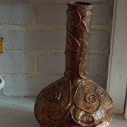 Handmade vase made of papier mache imitation bronse