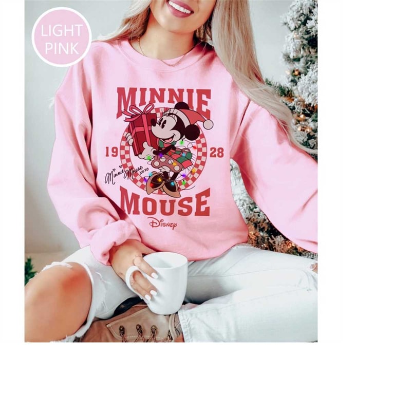 MR-41120238422-vintage-minnie-mouse-christmas-sweatshirt-mickeys-very-image-1.jpg