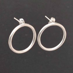 Sterling Silver Circle Stud Earrings, Minimalist Hoop Earrings, Dainty Silver Earrings, Handmade Jewelry, Geometric Stud