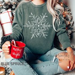 vintage snowflake sweatshirt, holiday sweater, matching christmas sweater, family christmas gift, snowflake graphic swea