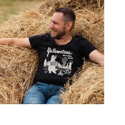 yellowstone tee, yellowstone national park shirt, yellowstone vintage inspired t-shirt, yellowstone t shirt, cute bear,