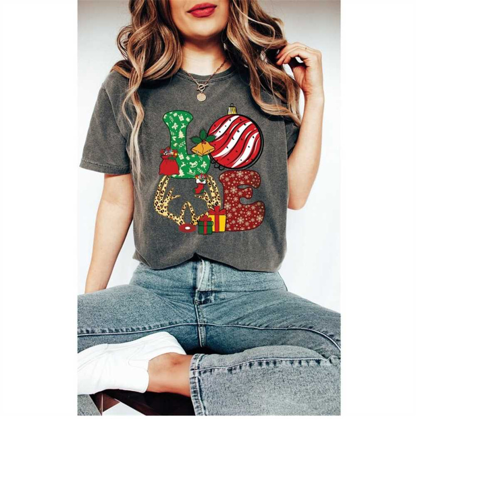 MR-6112023104436-comfort-colorslove-christmas-reindeer-shirt-christmas-shirt-image-1.jpg