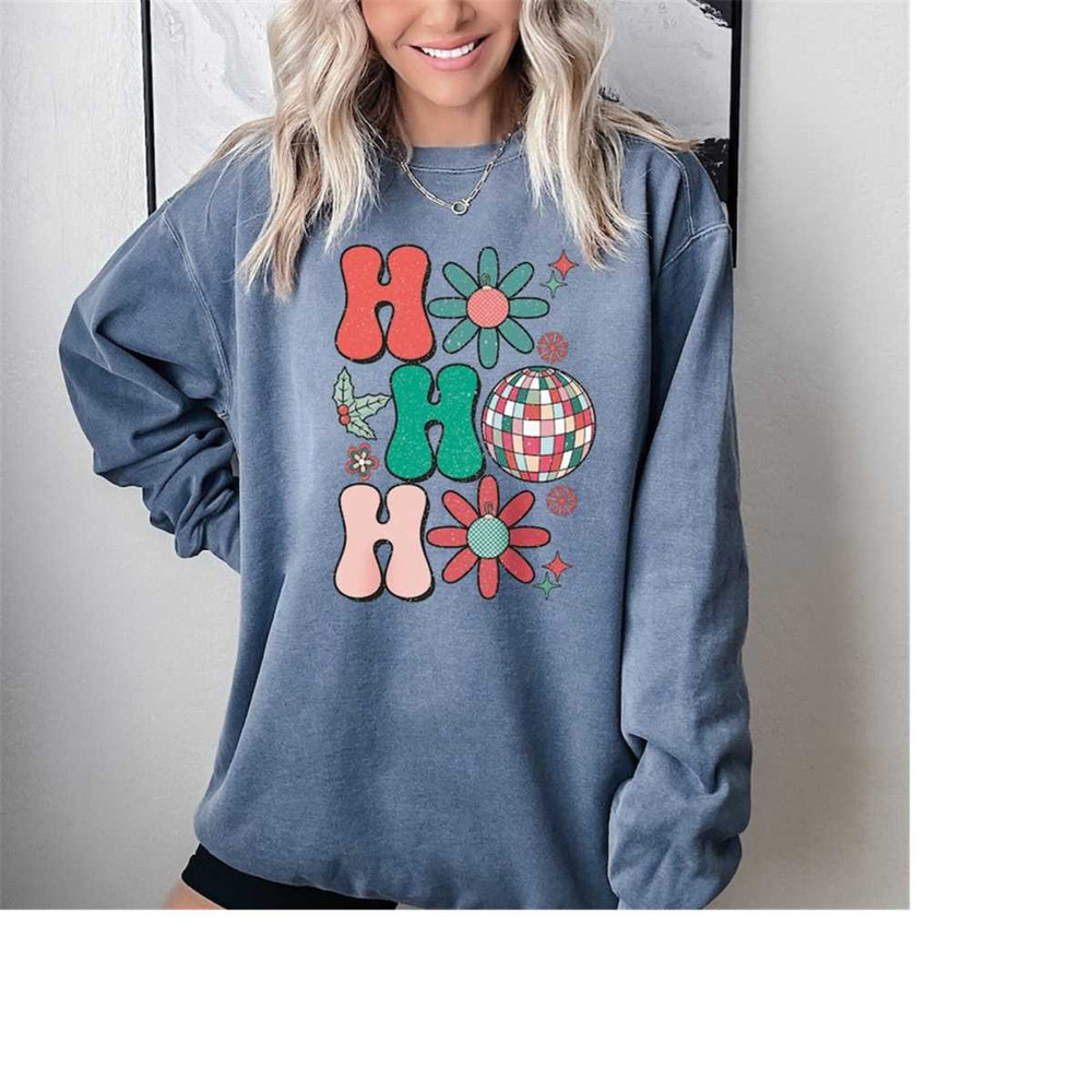 MR-6112023113346-comfort-colorsgroovy-christmas-sweatshirt-ho-ho-ho-christmas-image-1.jpg